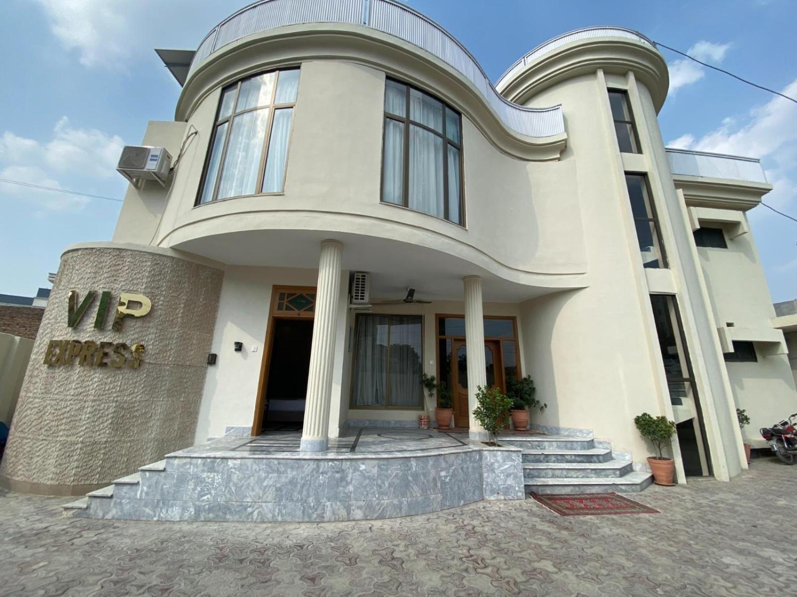 Vip Express Peshawar Exterior foto